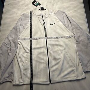 Nike Men's White and Gray Lightweight Jacket